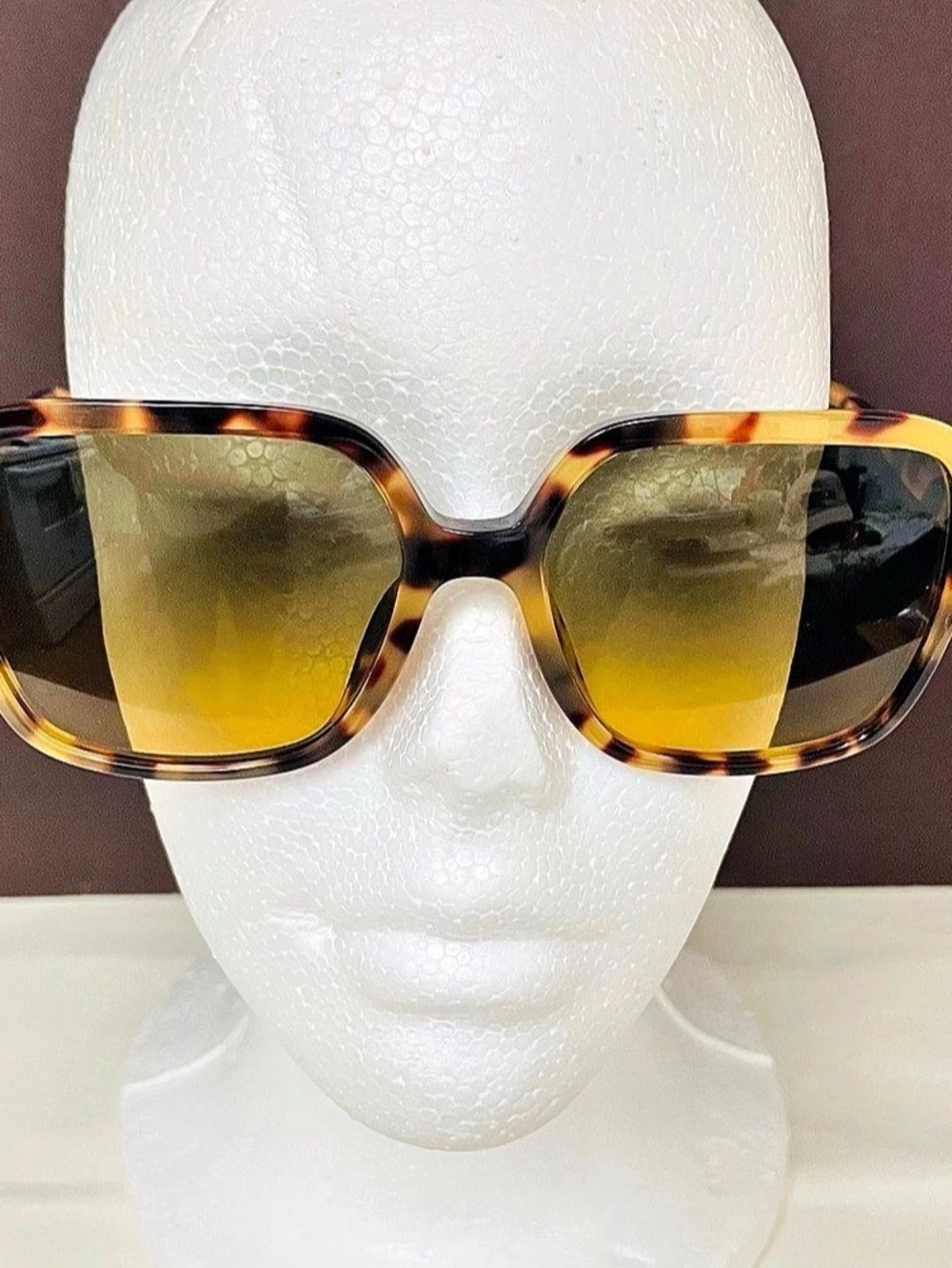 Dolce & Gabbana DG4539 512 11 Tortoise Square Sunglasses 55 mm in Brown Like New